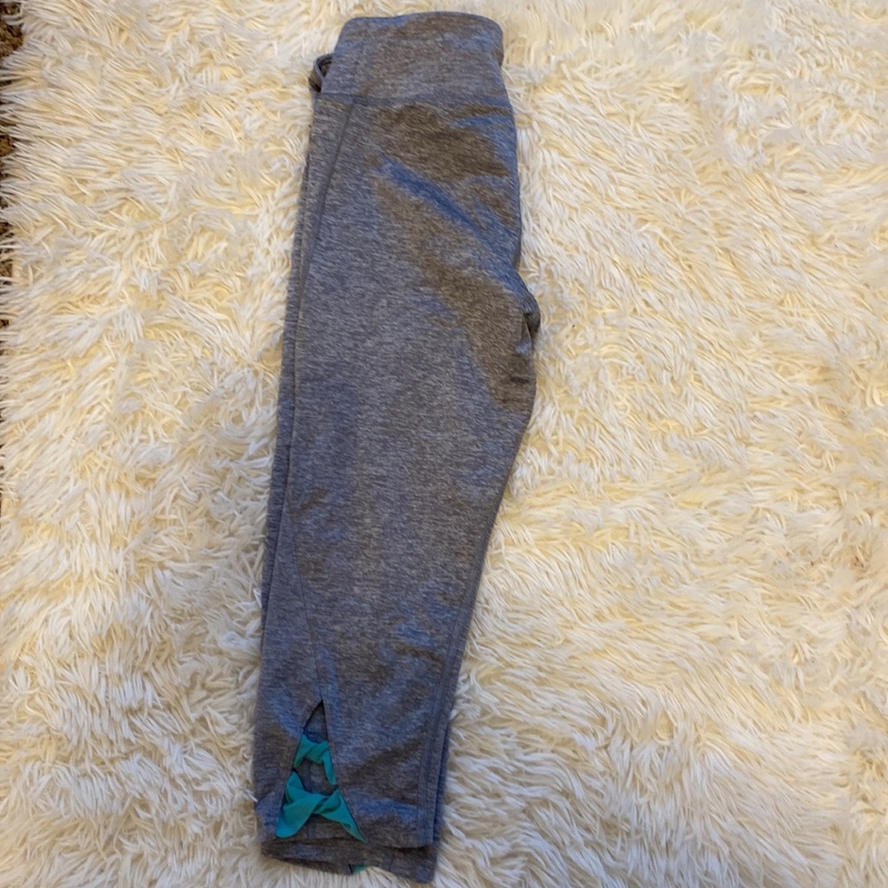 New not worn - Picture 2 of 4